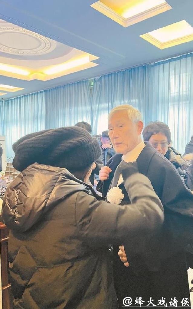 世界棋坛痛别聂棋圣,小林光一深情发文纪念,曹薰铉现场送别:未来天堂再对弈 世界棋坛痛别聂棋圣,小林光一深情发文纪念,曹薰铉现场送别:未来天堂再对弈